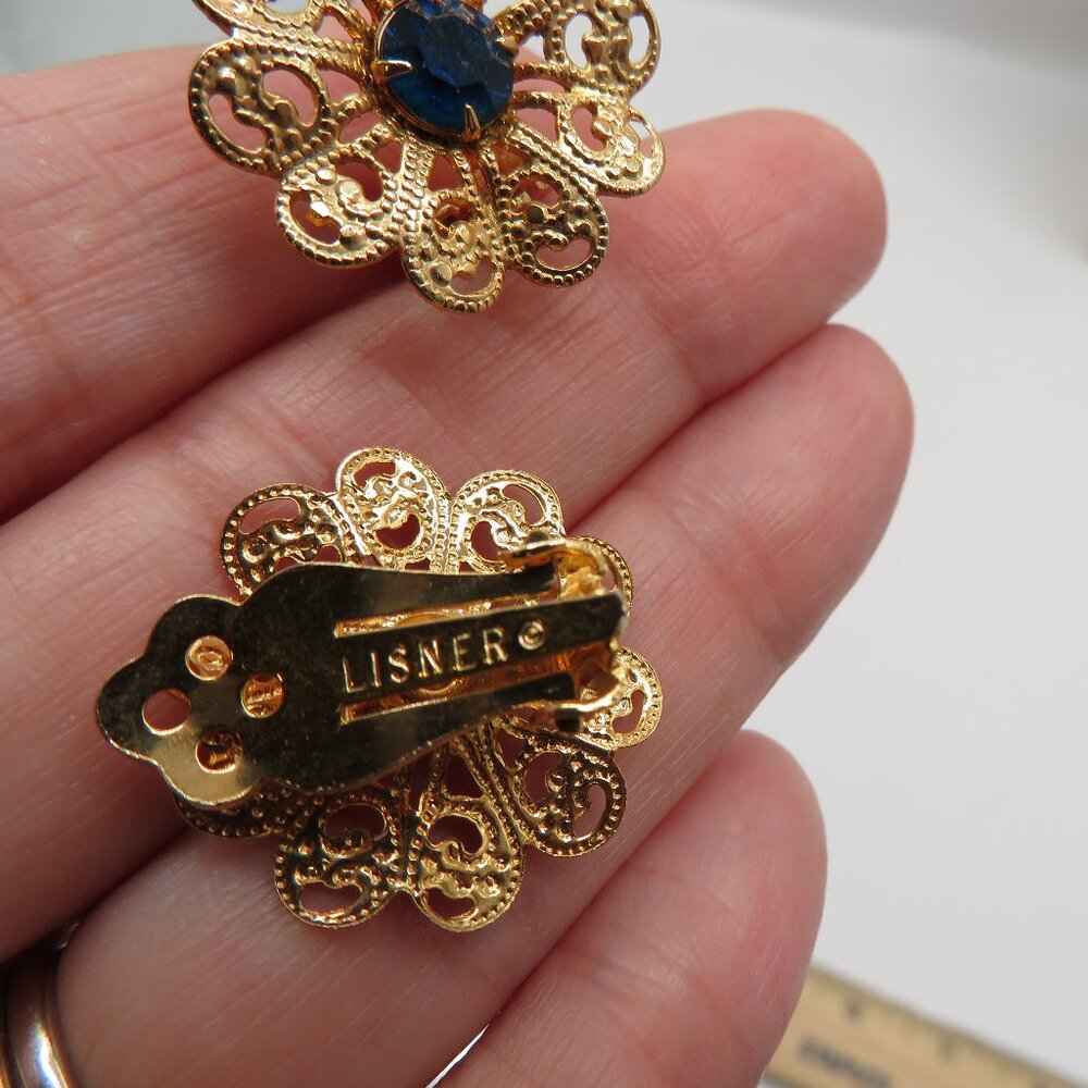 Lisner Floral Earrings Blue Rhinestone Gold Tone Clip On - Picture 5 of 5